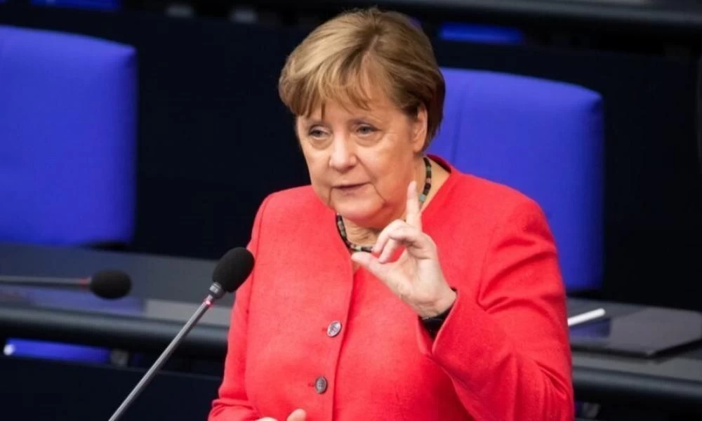 Μέρκελ: Εμβολιασμός αμέσως μετά τα Χριστούγεννα